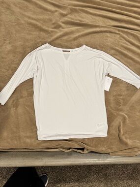 Athleta WHITE  EASE IN TOP 3/4 Sleeve Lightweight Top sold out